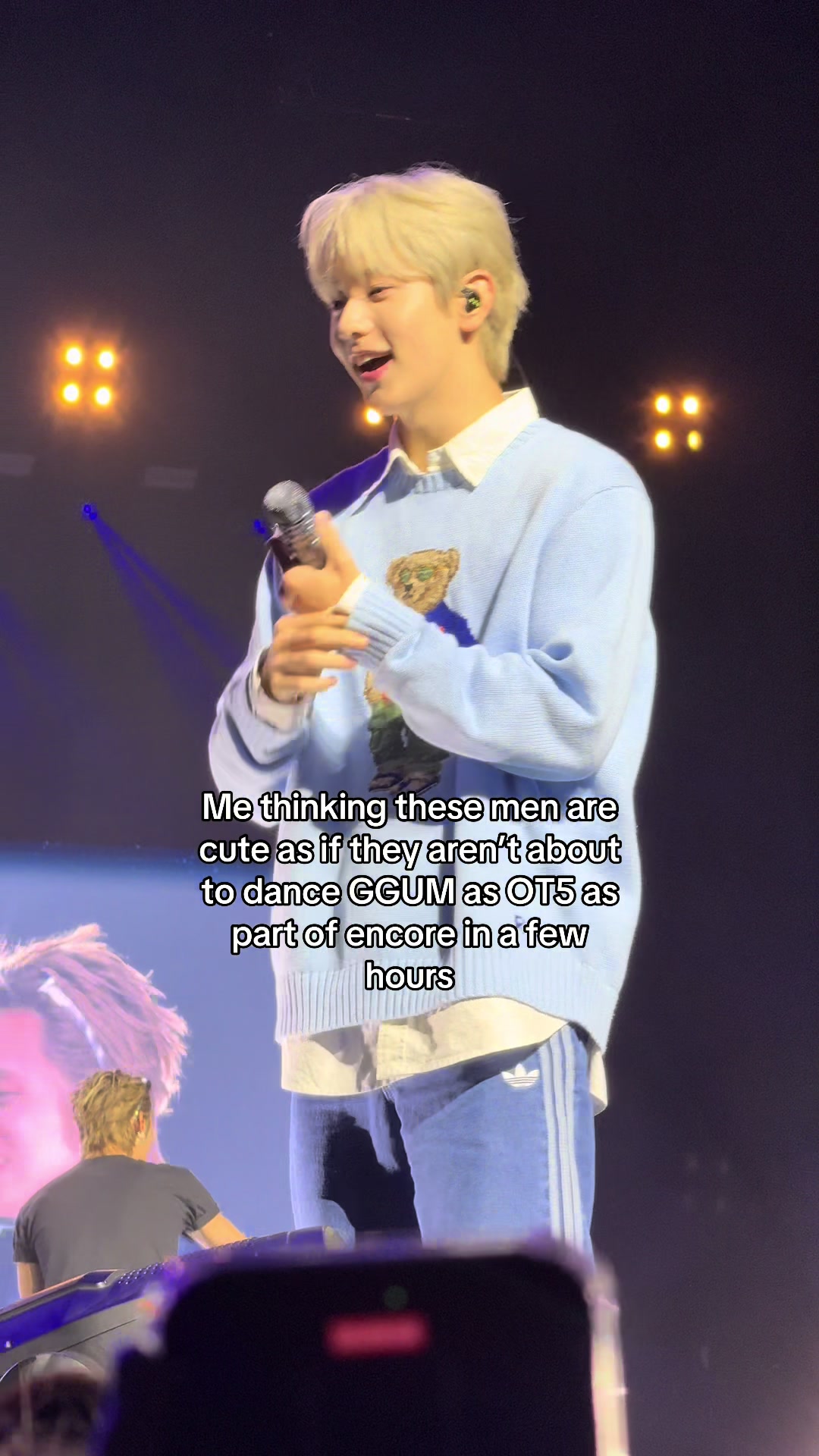@Ella writes K-pop books