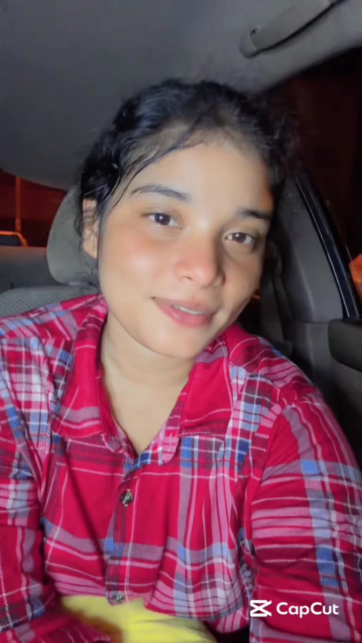@(Nishubattra) world queen 👸