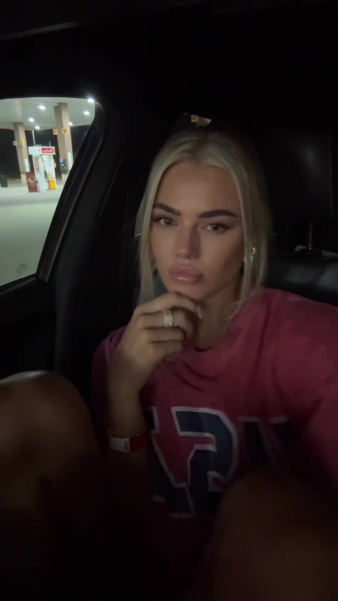 @Lilhep
