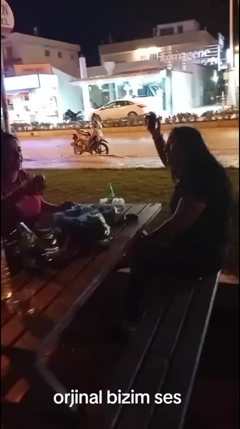 @g&uuml;l&uuml;ş&uuml; g&uuml;zel Antakyalı &ccedil;iğdem
