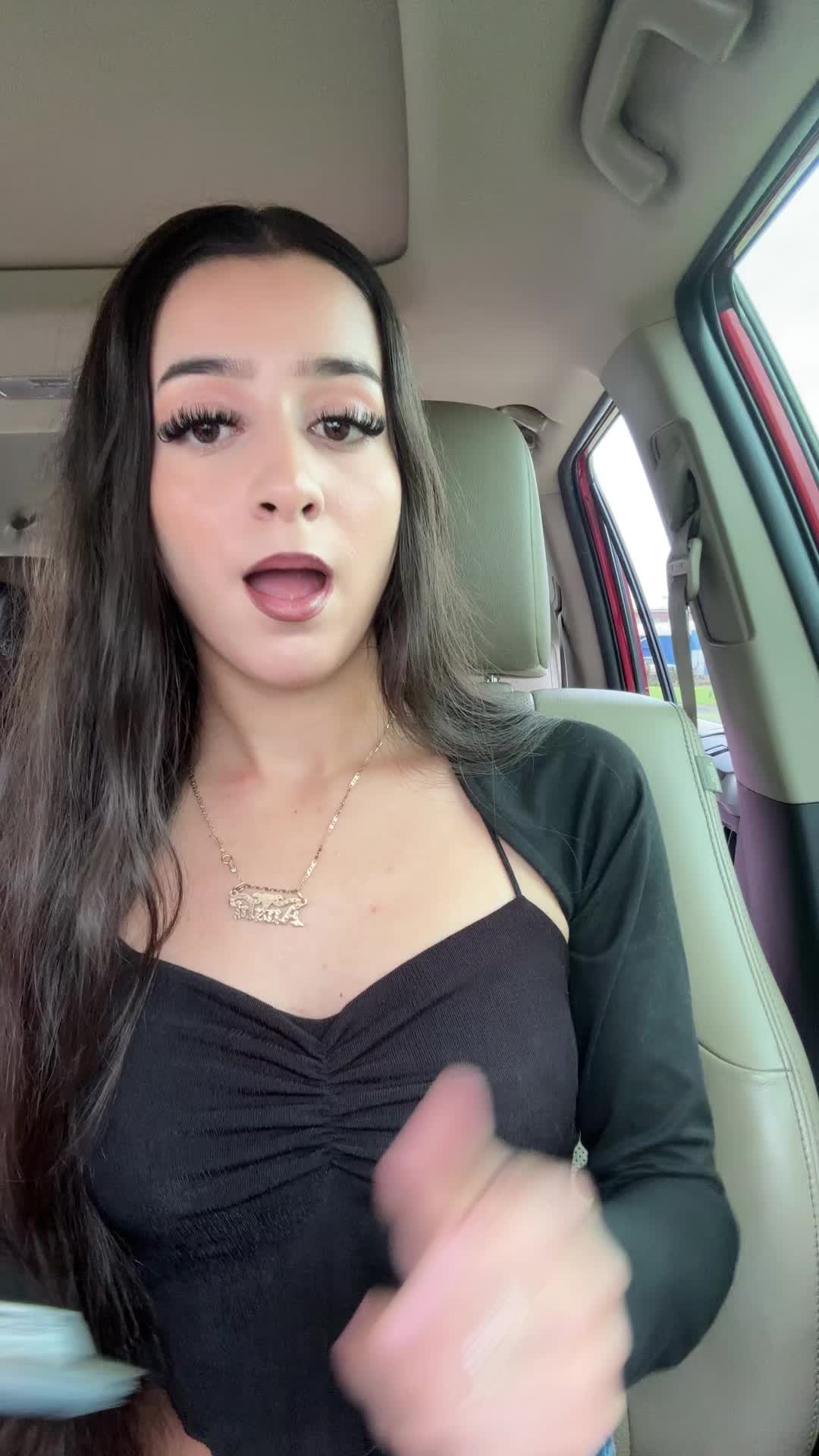 @anahi