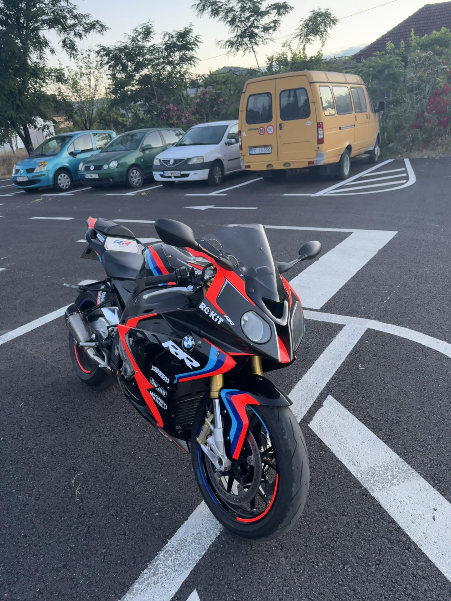 @milosmicov