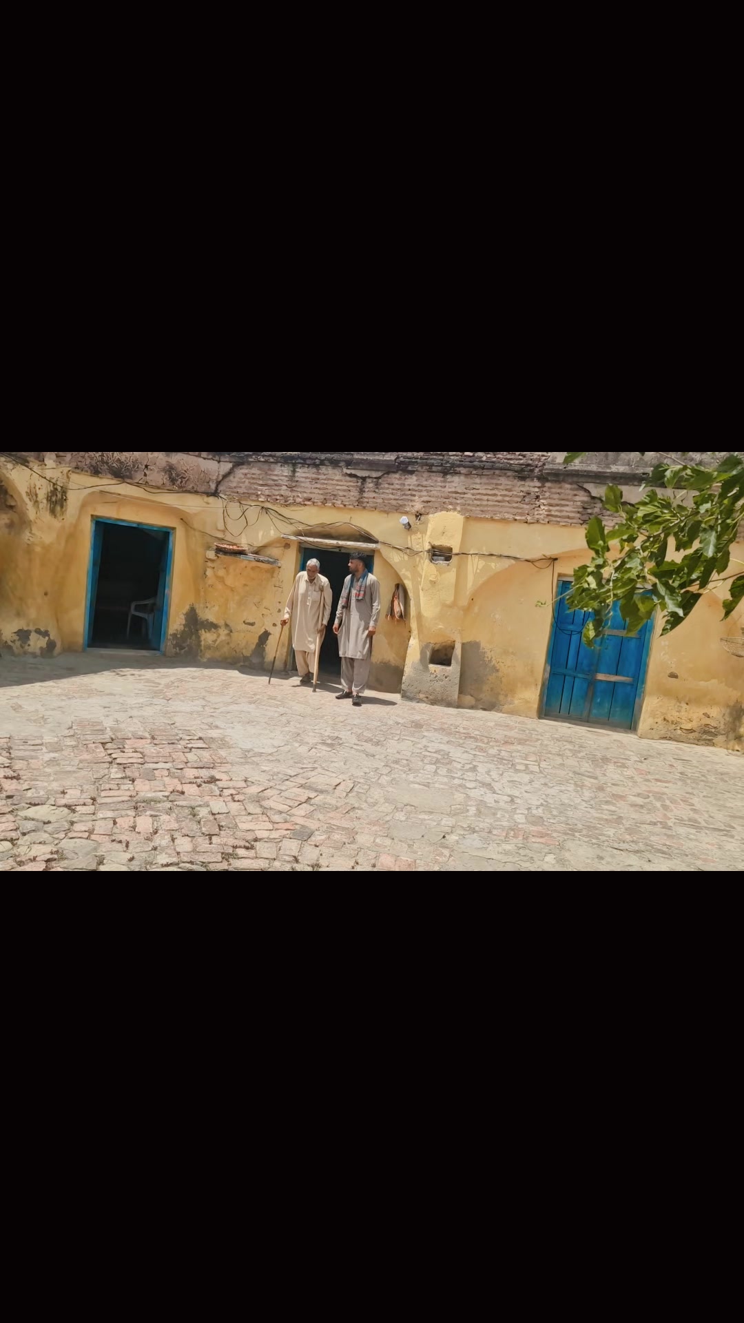 @shuJaa_Bhai
