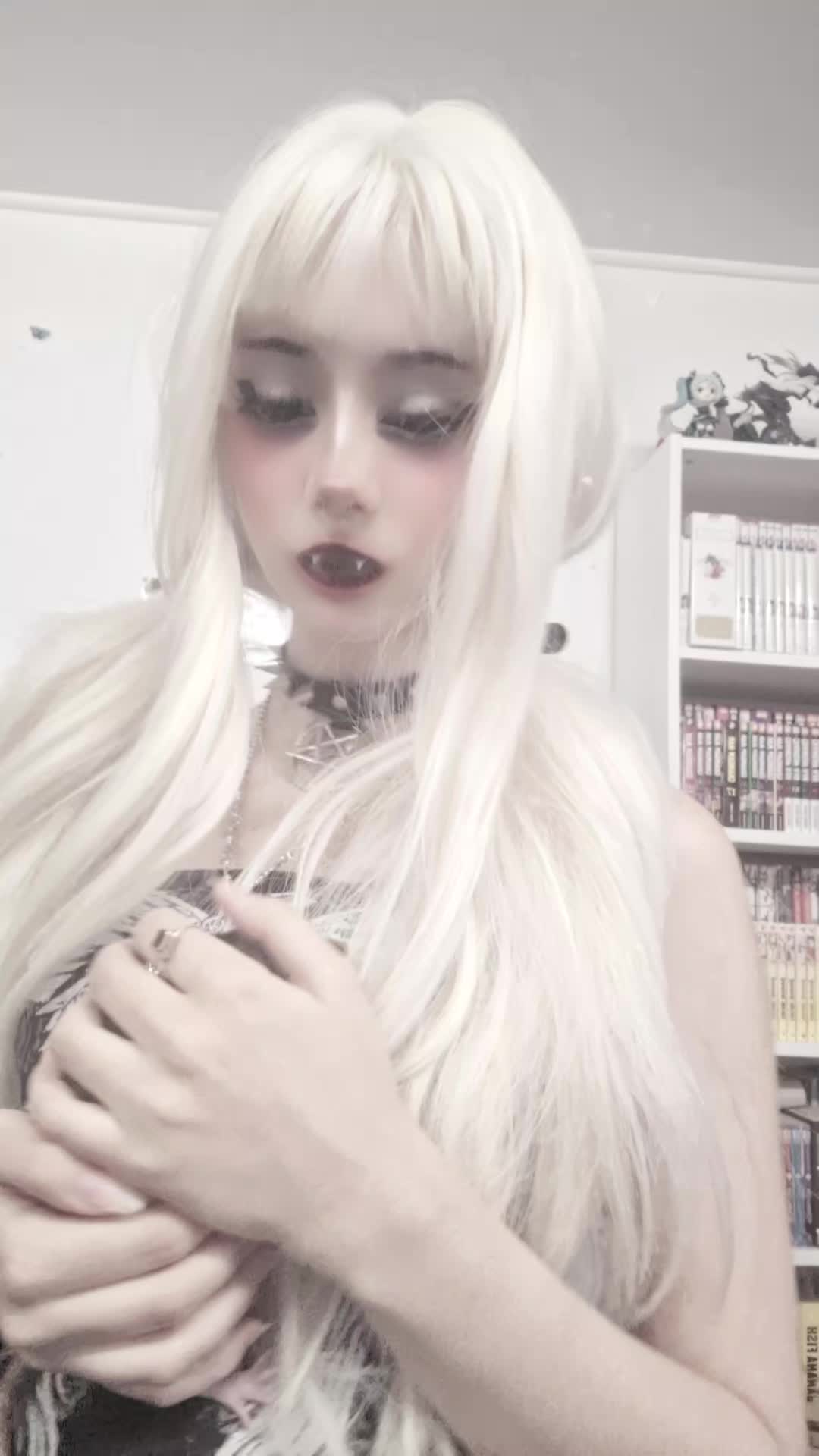 @Sasha 𖤐
