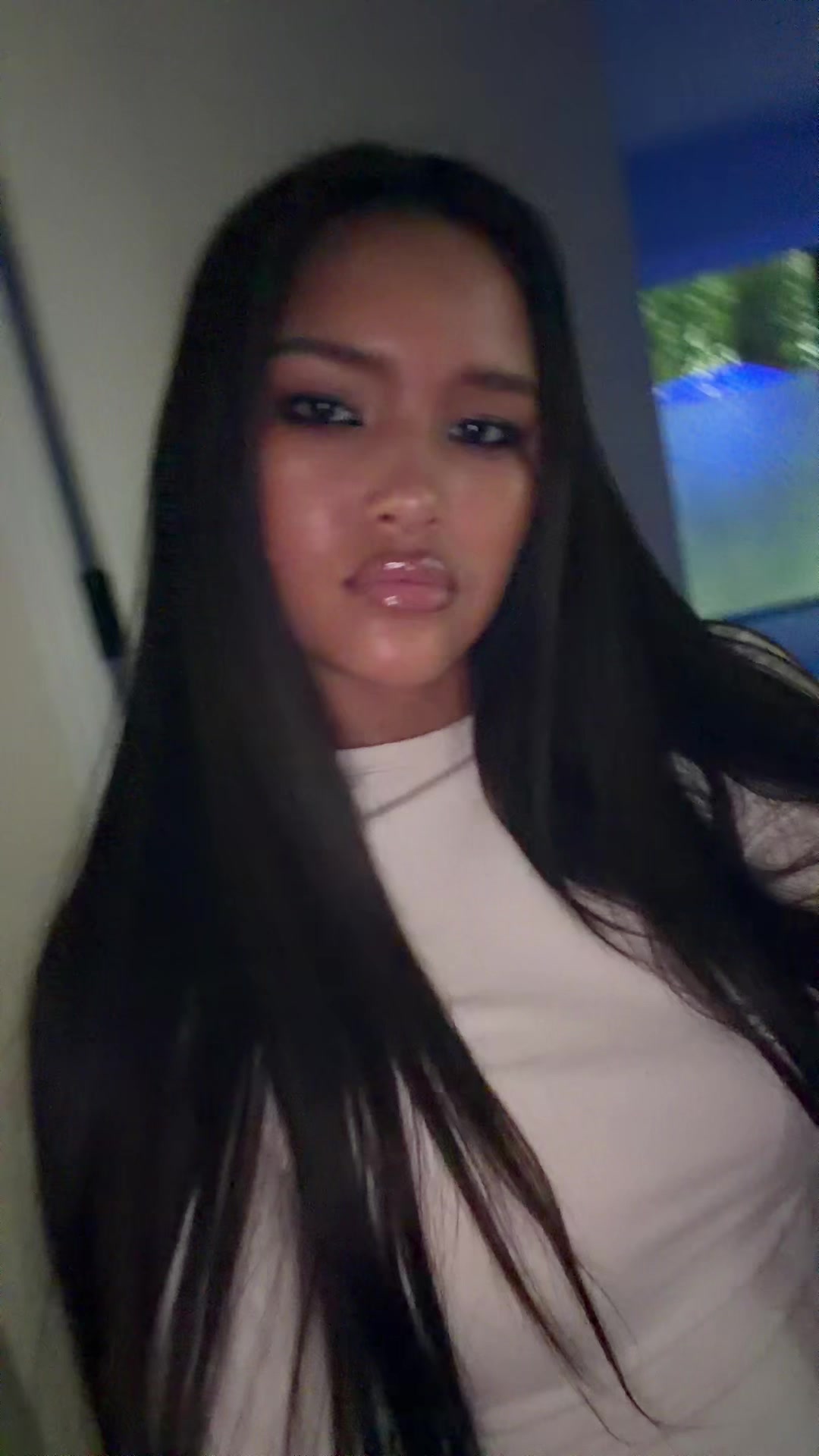 @ella