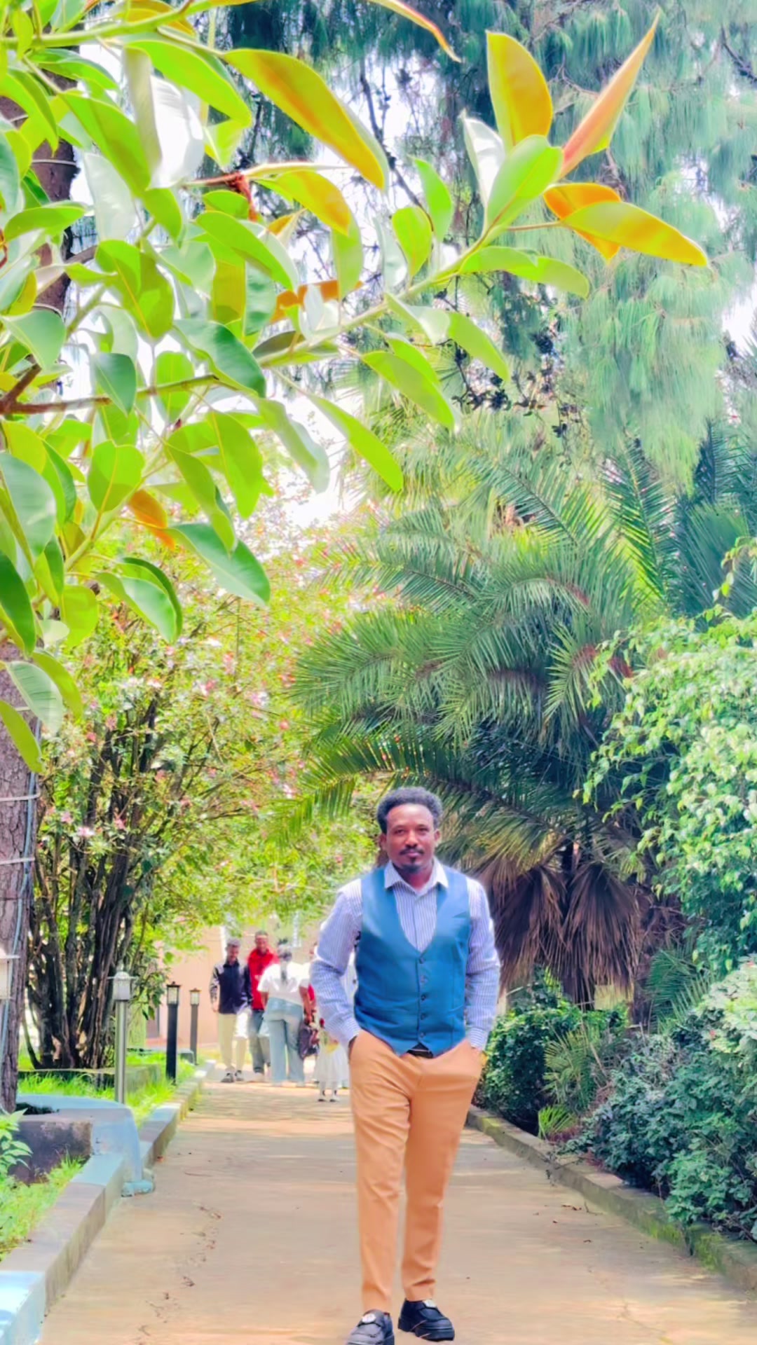 @Pas Abiy Gorodo