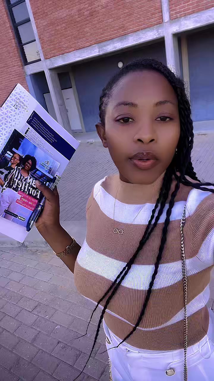 @Little Lady🇳🇦