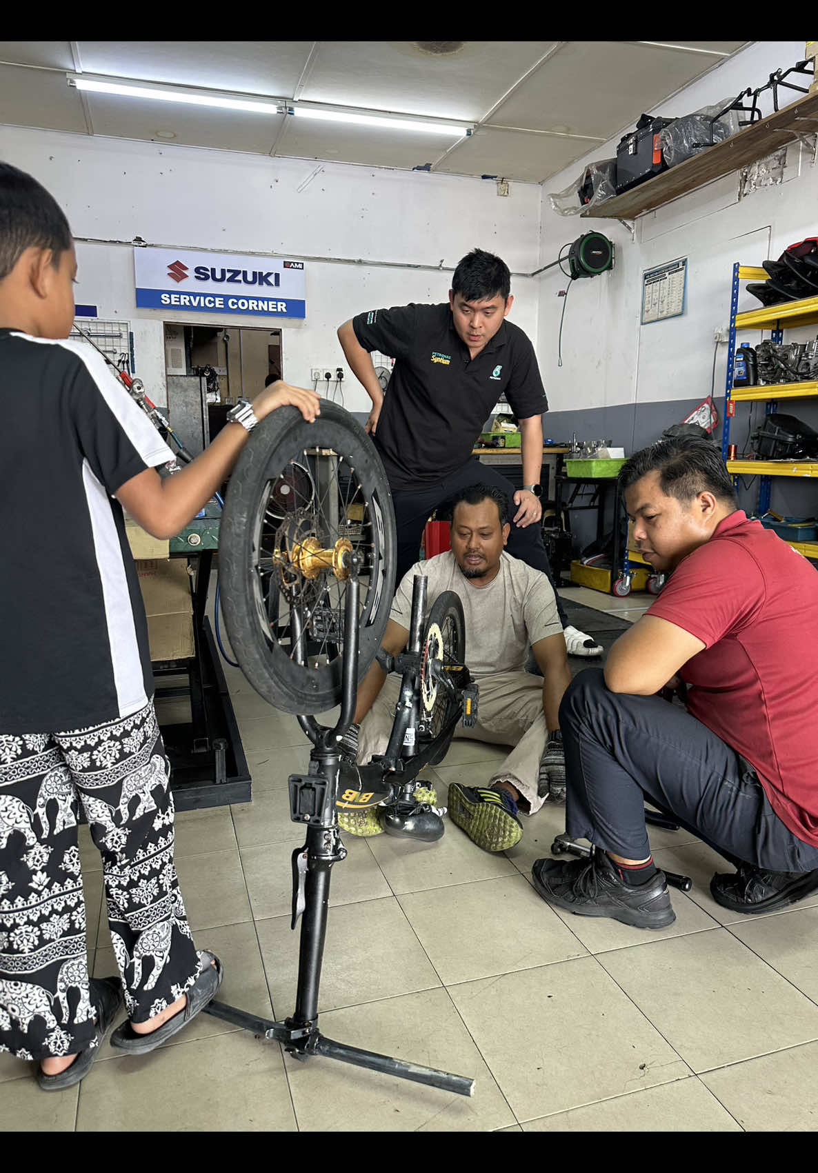 @TR MOTORSPORT