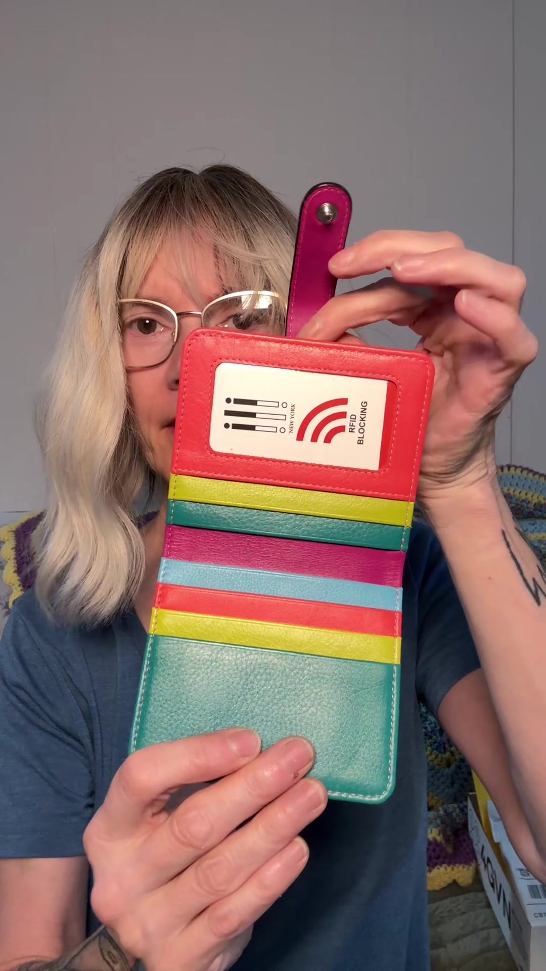 @CraftyLori🧵sews rite