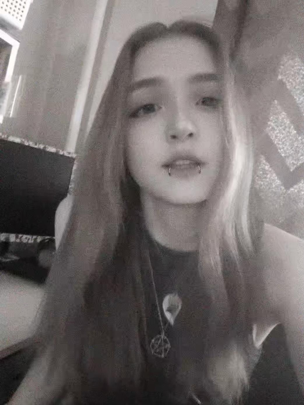 @🤍_𝔹𝕝𝕒𝕔𝕜 𝕀𝕔𝕖_🖤