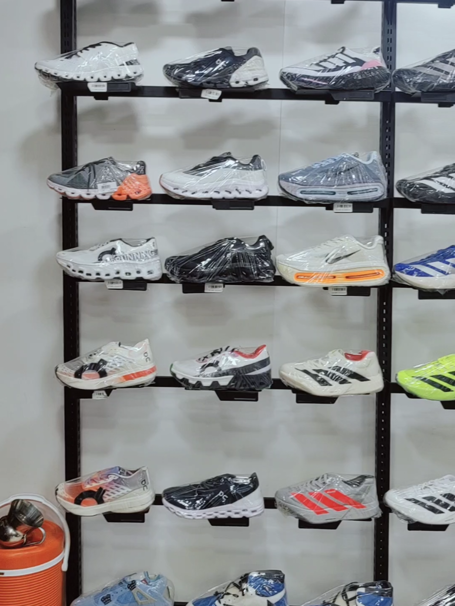 @The Sneaker Toe