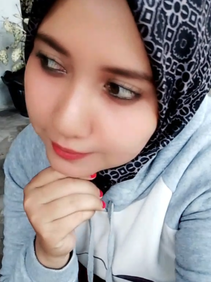 @HaliMaeh BeibiEy