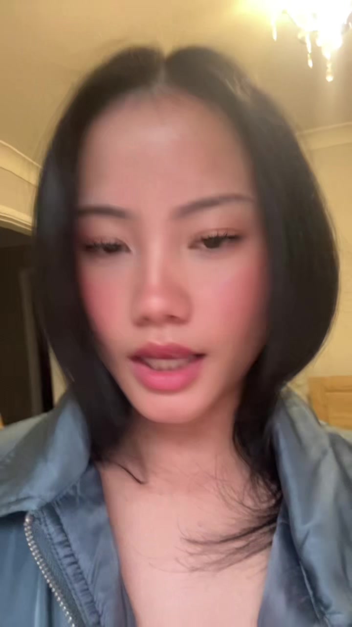 @🦋