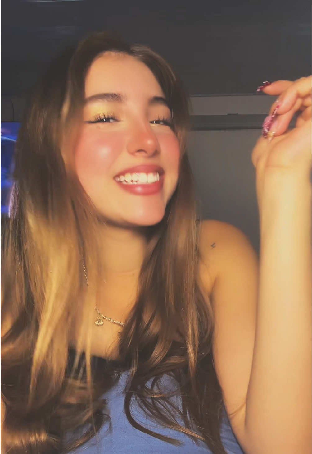 @AngelaCamila 🌜