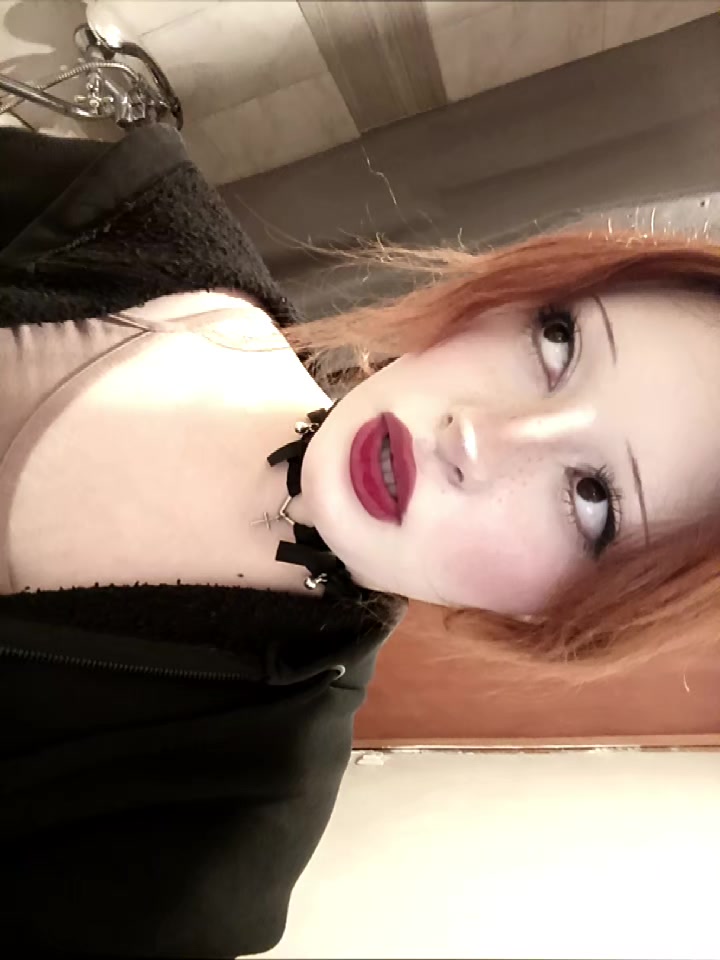 @лу́на я