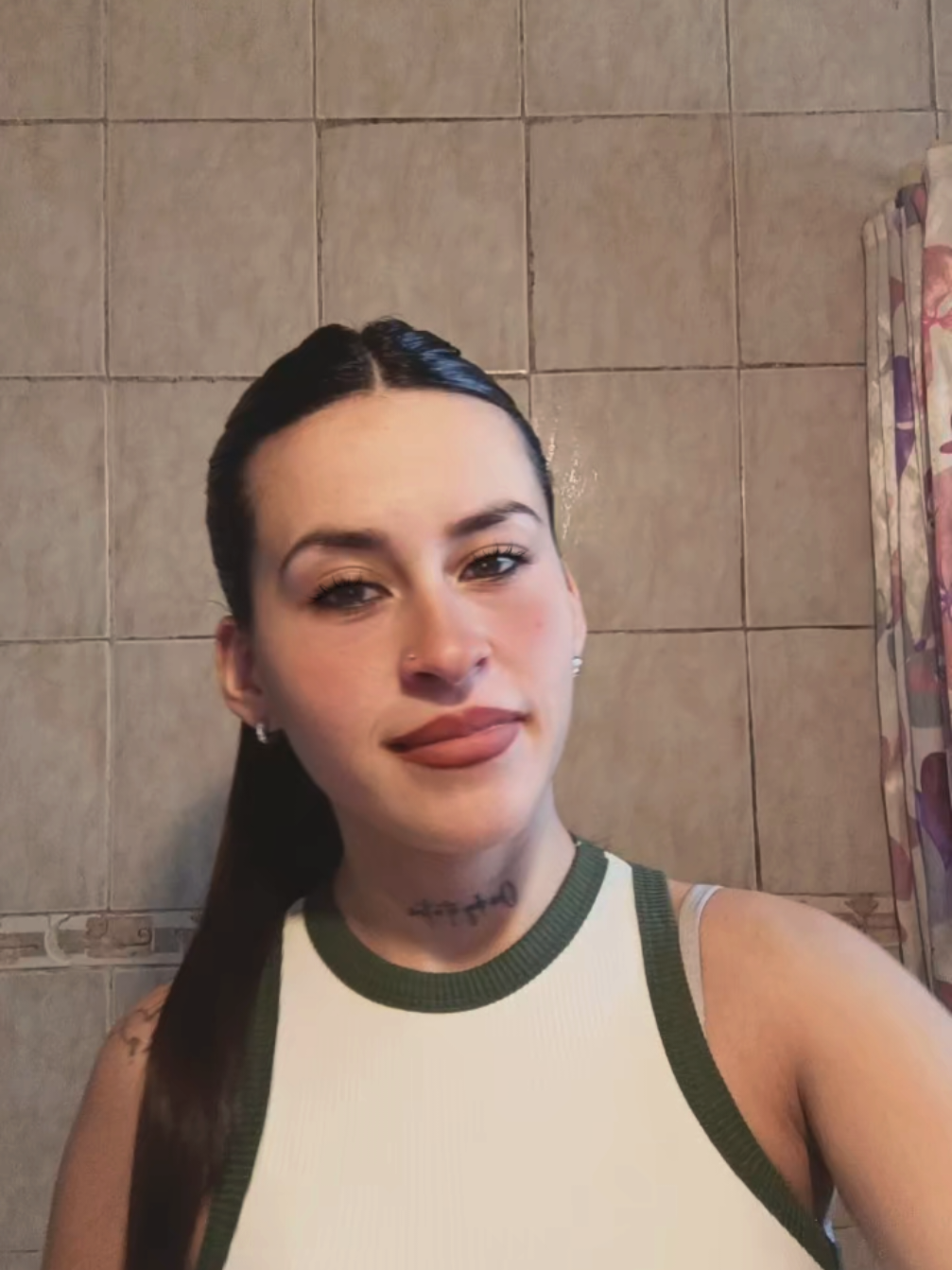 @Juliana Soriano649