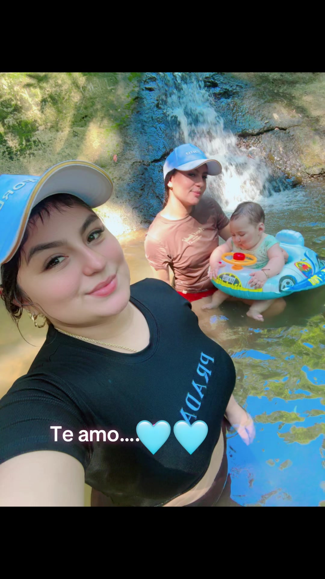 @Ojitos💙💙