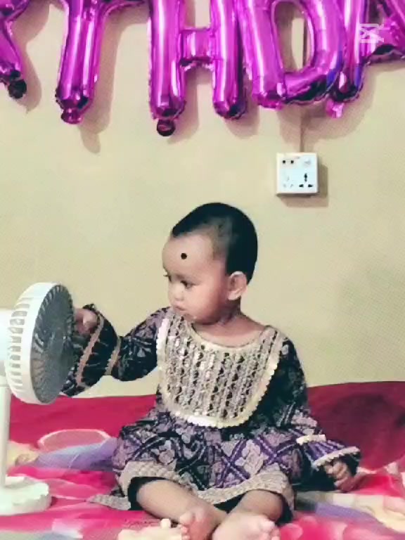 @Twin girls 🤗☺️