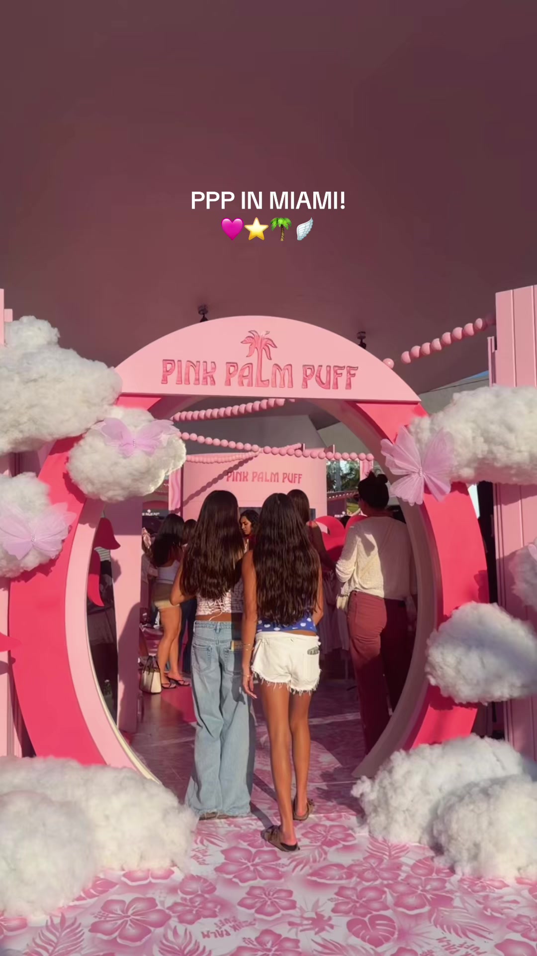 @PINK PALM PUFF