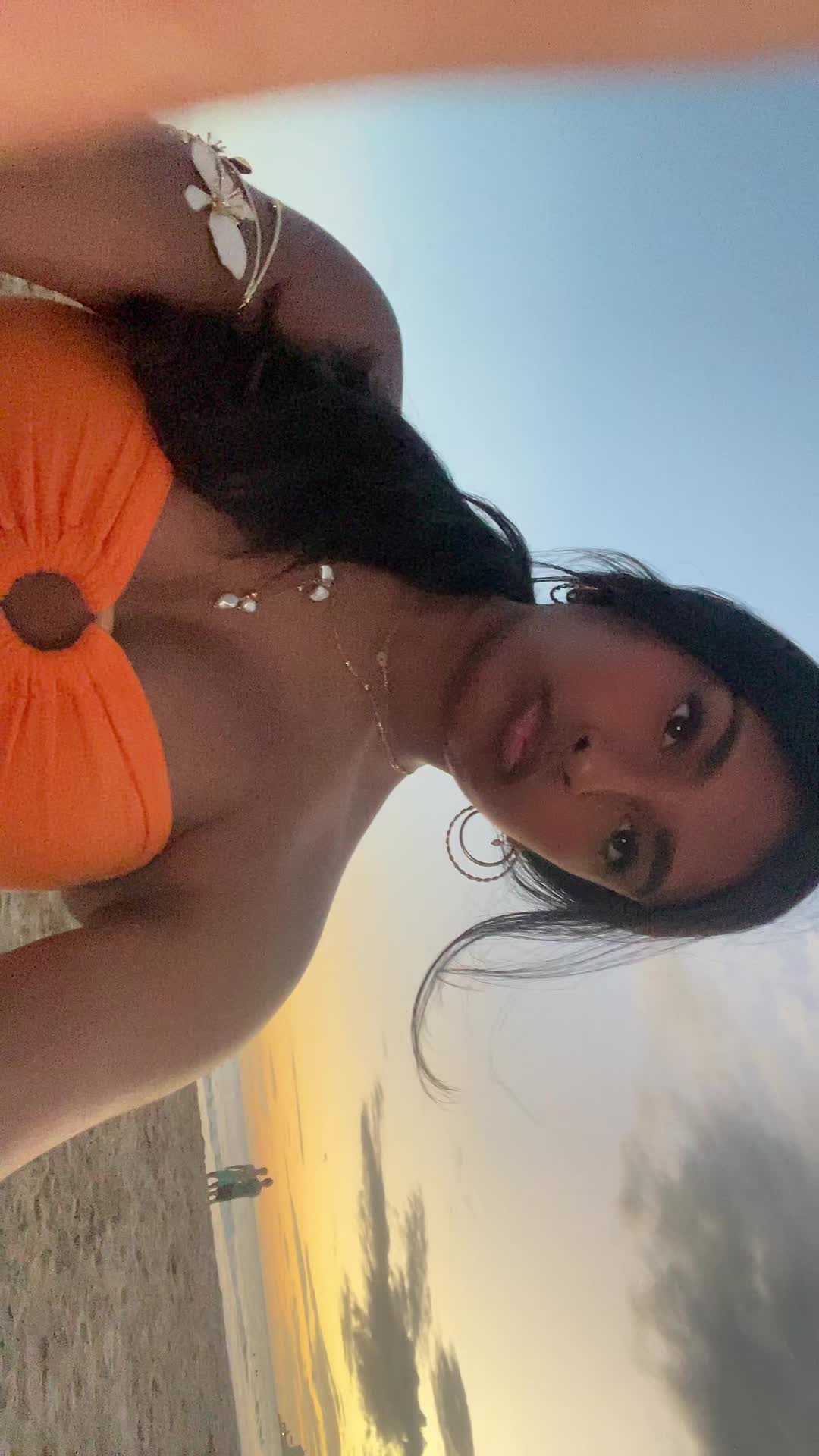 @💫
