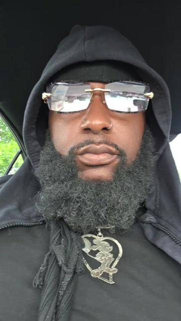 @NakedTruthTV:Uncut