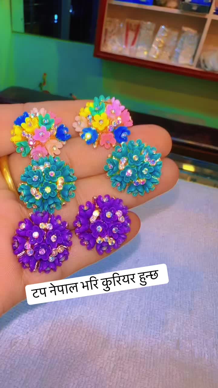 @🧿Divya thakuri 🧿( designer )