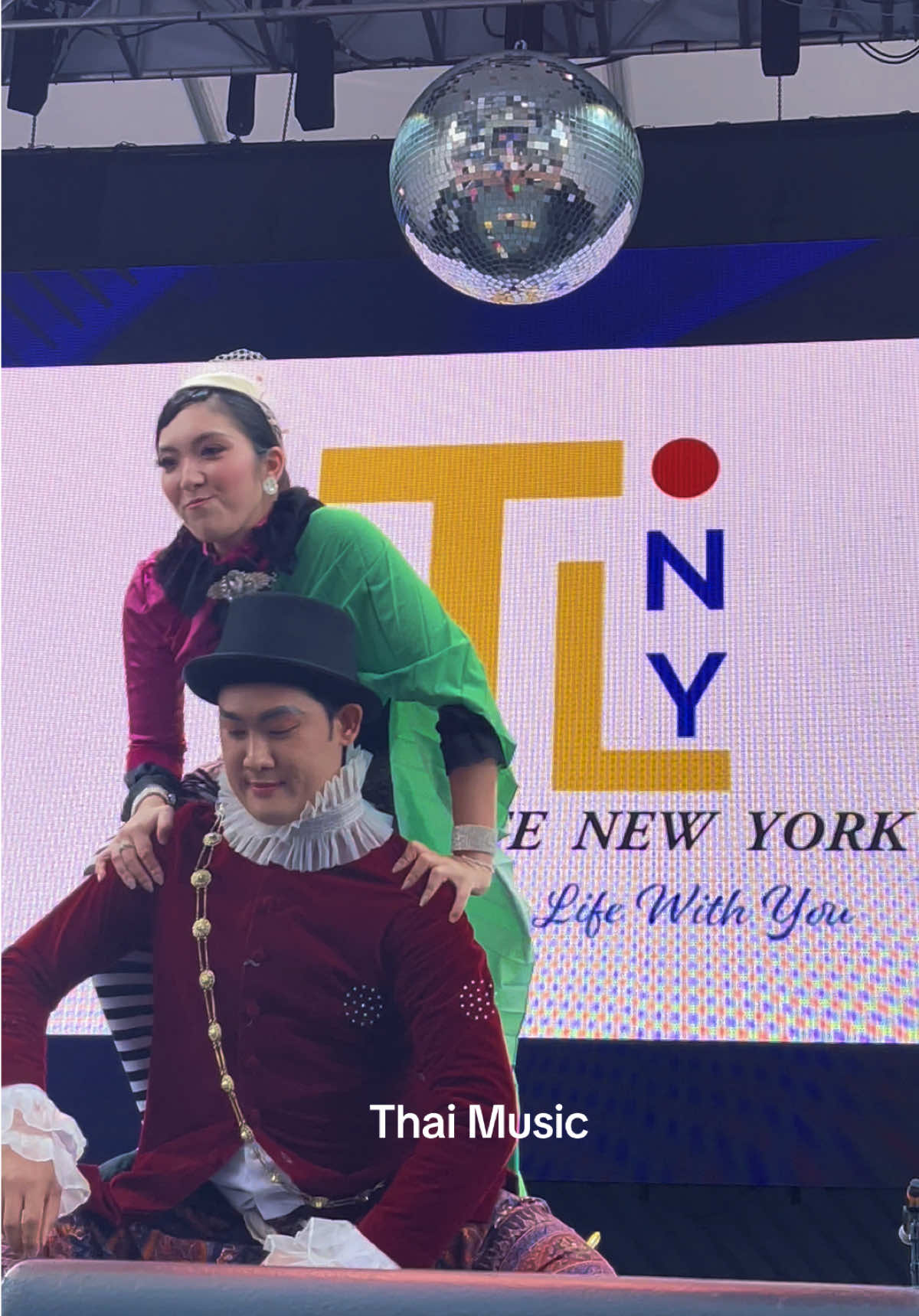 @New Yorker🇺🇸