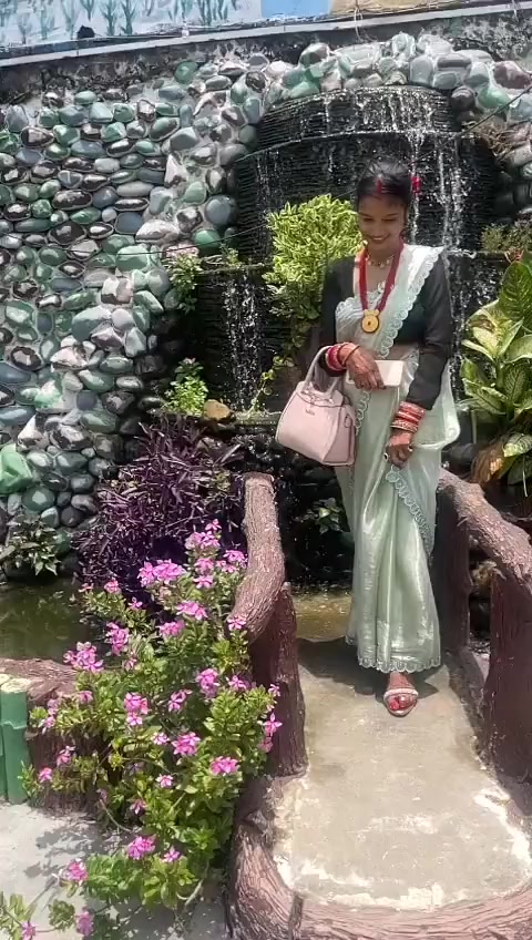 @🦚🦋....