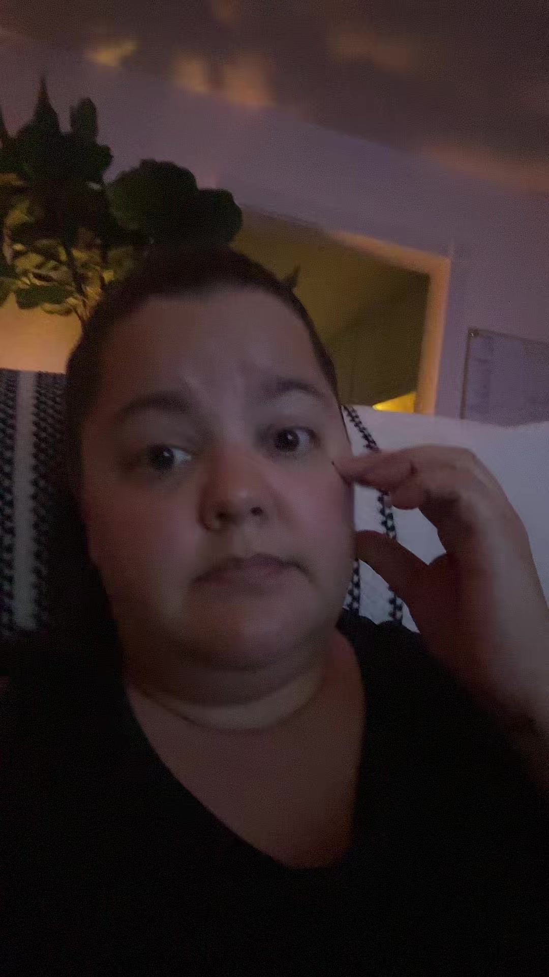 @Lo