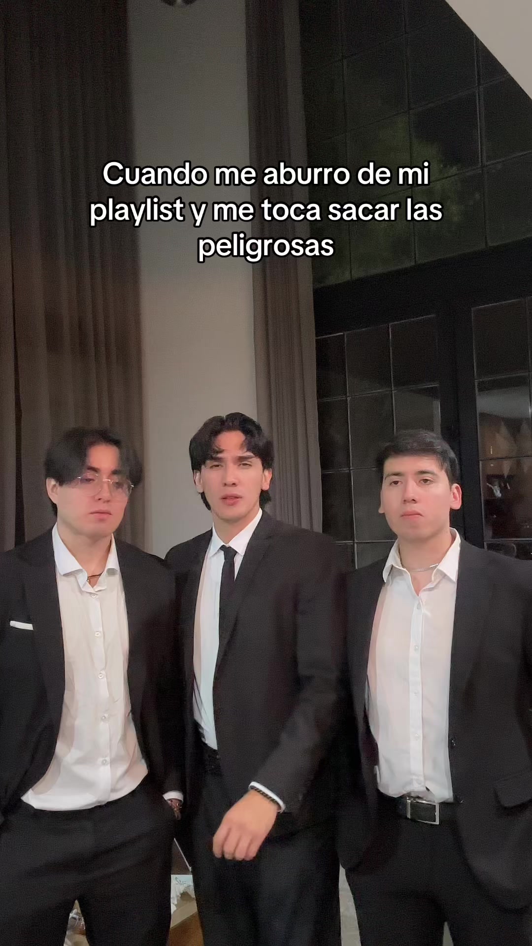 @MELANC&Oacute;LICOS AN&Oacute;NIMOS ⛈️