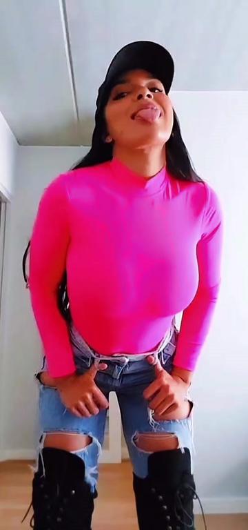 @moniquemullerofficial
