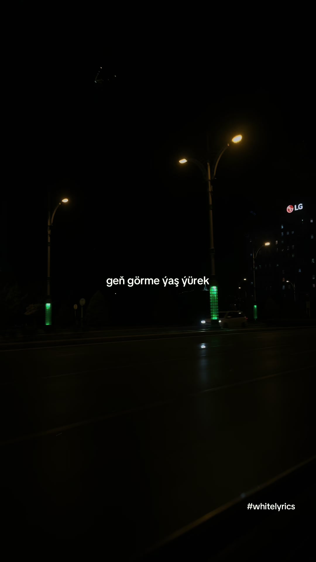 @🎧𝙬𝙝𝙞𝙩𝙚.𝙡𝙮𝙧𝙞𝙘𝙨🎧