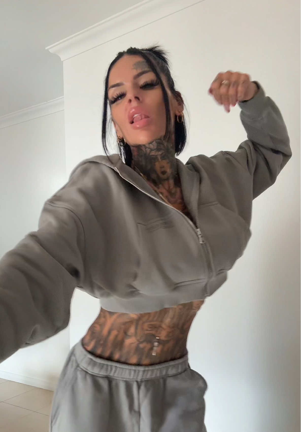 @𝚁&ensp;𝙸&ensp;𝚁&ensp;𝙸&ensp;💎