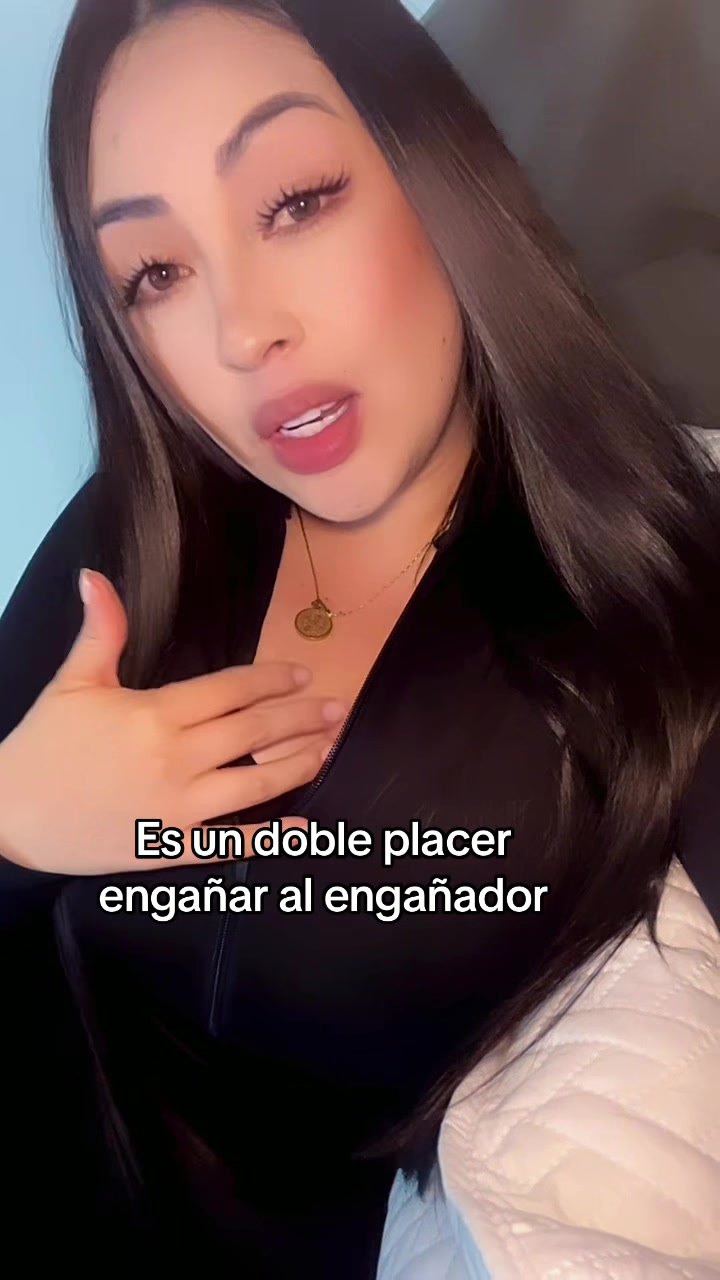 @L A U 🕵🏻&zwj;♀️🖤💀