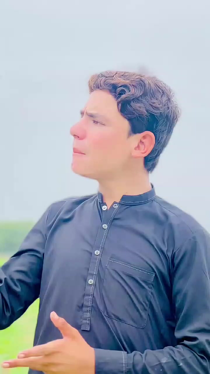 @Awais Zeeb 🕊️