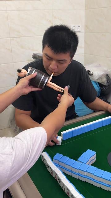 @CN_eye