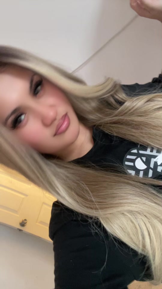 @𝓜𝓮𝓻𝓵𝓲𝓷𝓪 💋