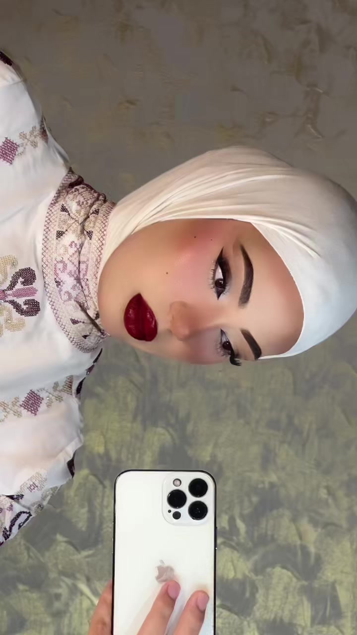 @Makeup artist ملك