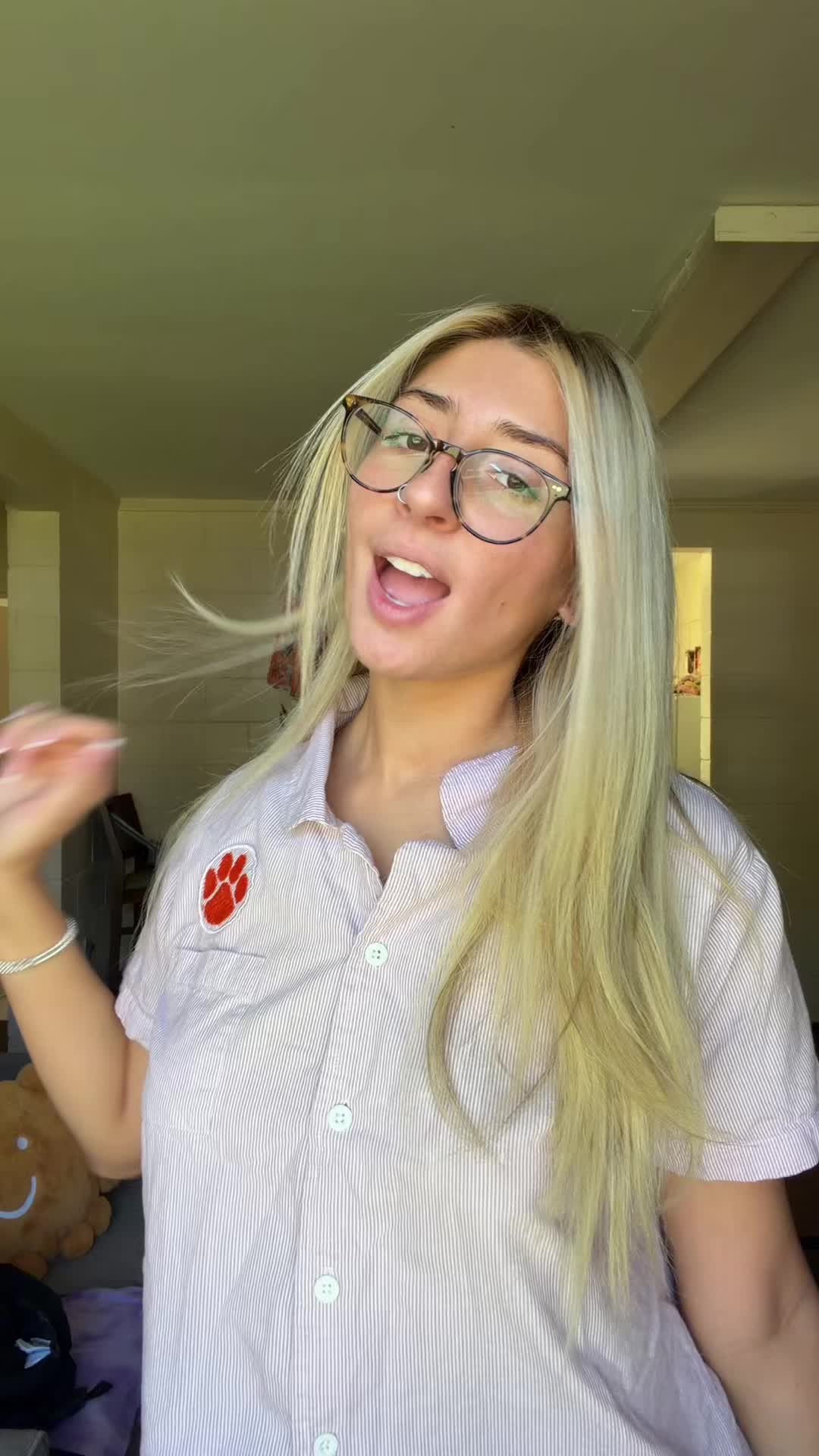 @M🧁C