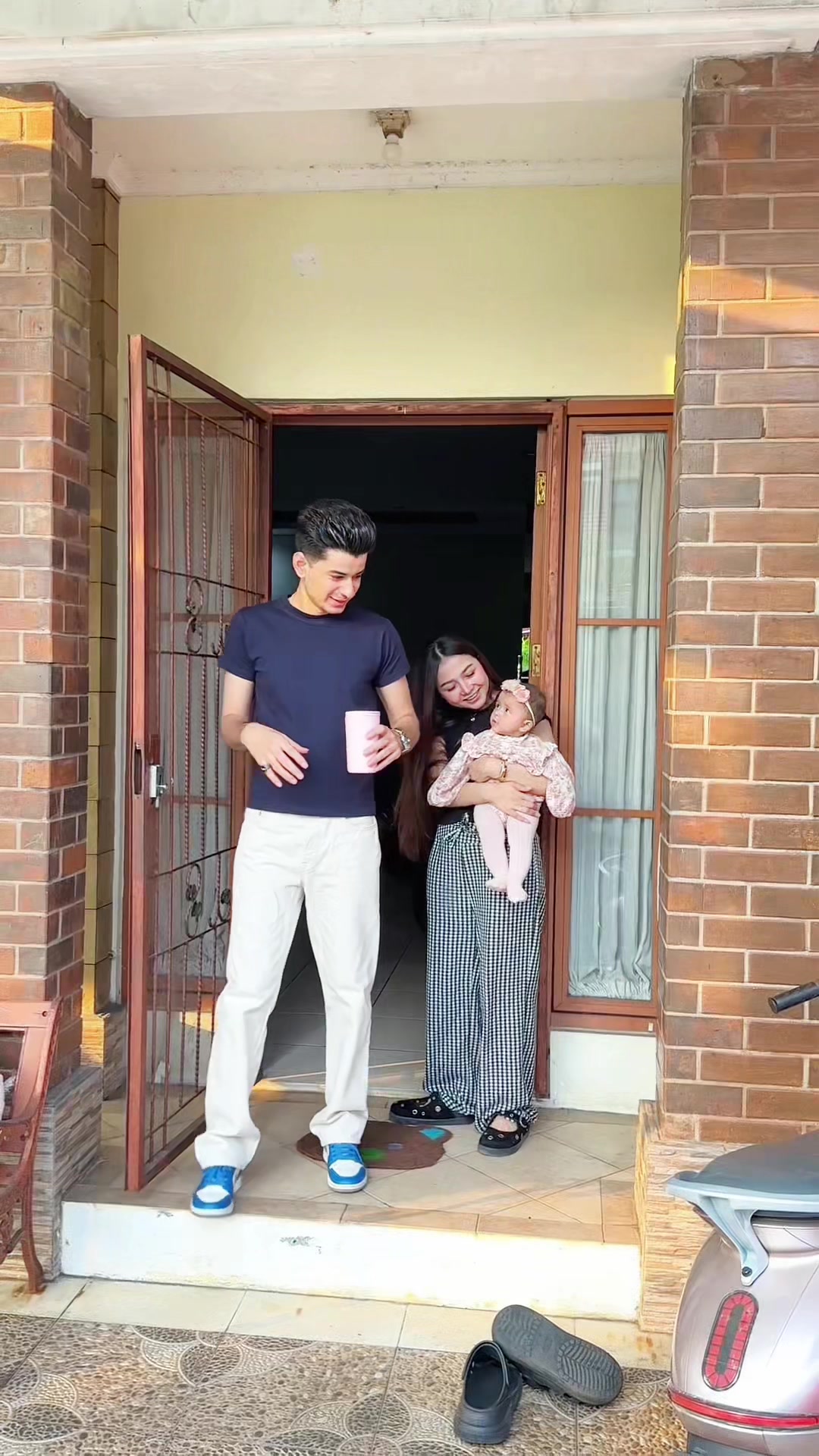 @UsmanEllahi_