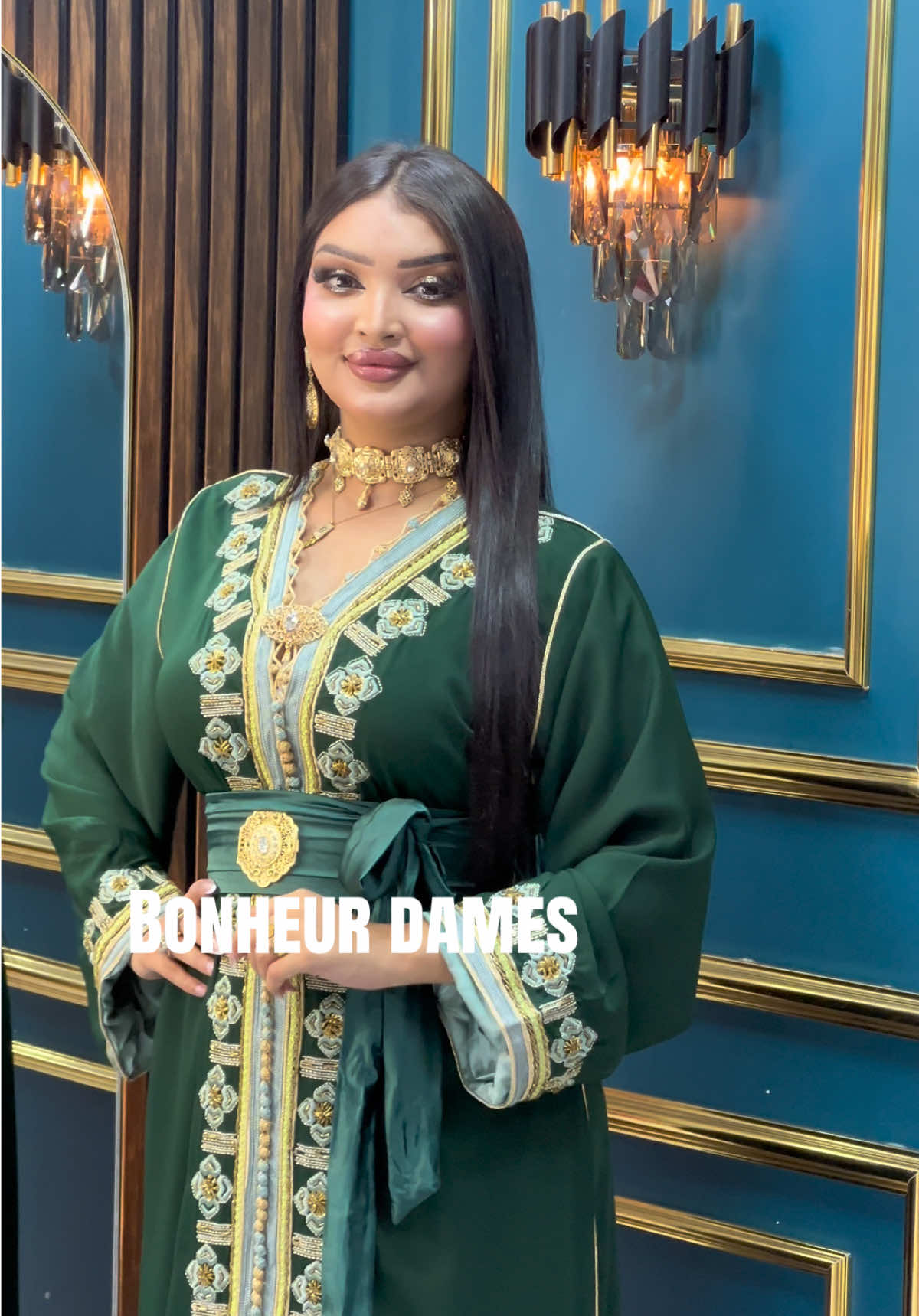 @Bonheur Dames M&M Location