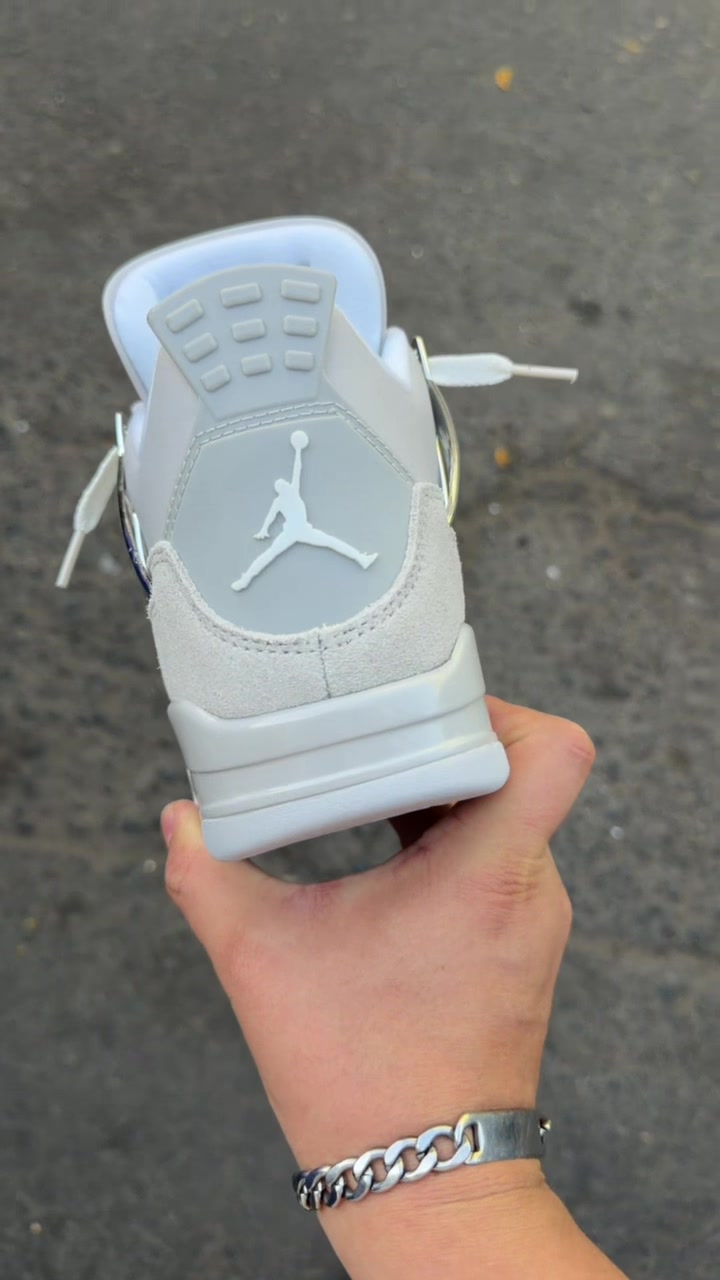 @TONYSNEAKERS