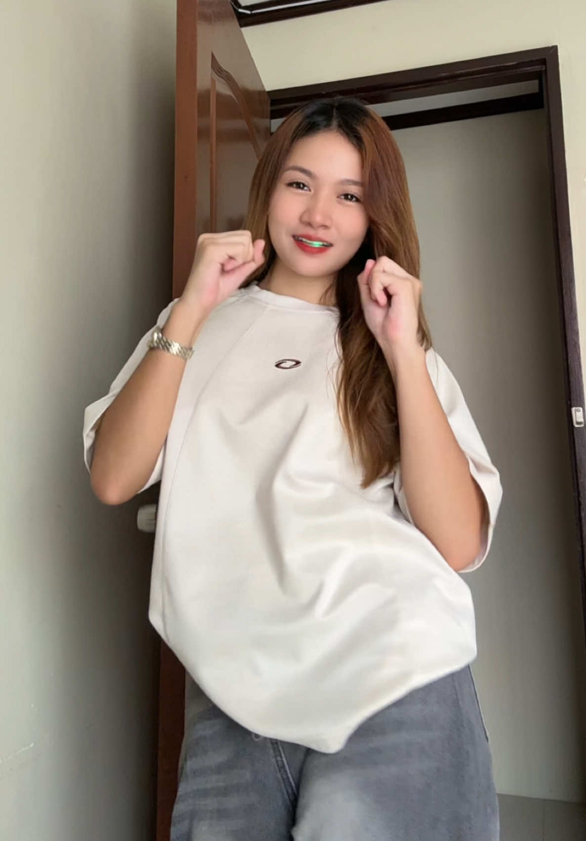 @umiilaw ang ngipin