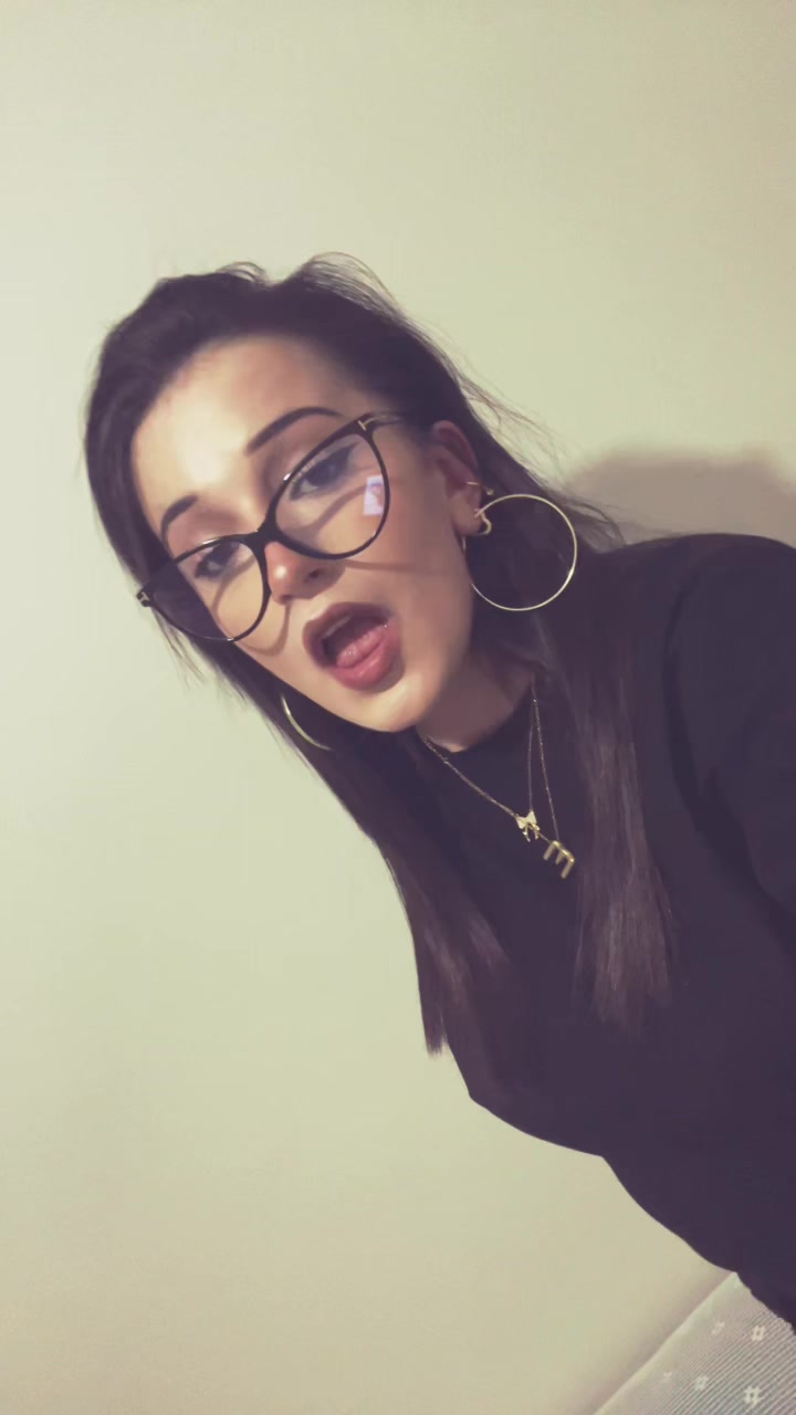 @𝕰𝖑𝖆