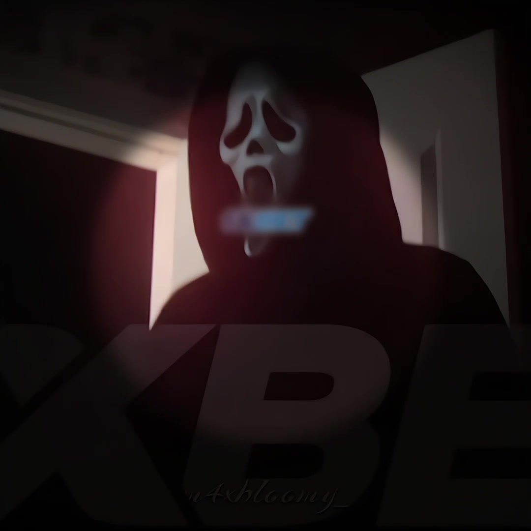 @m4xbloomy_