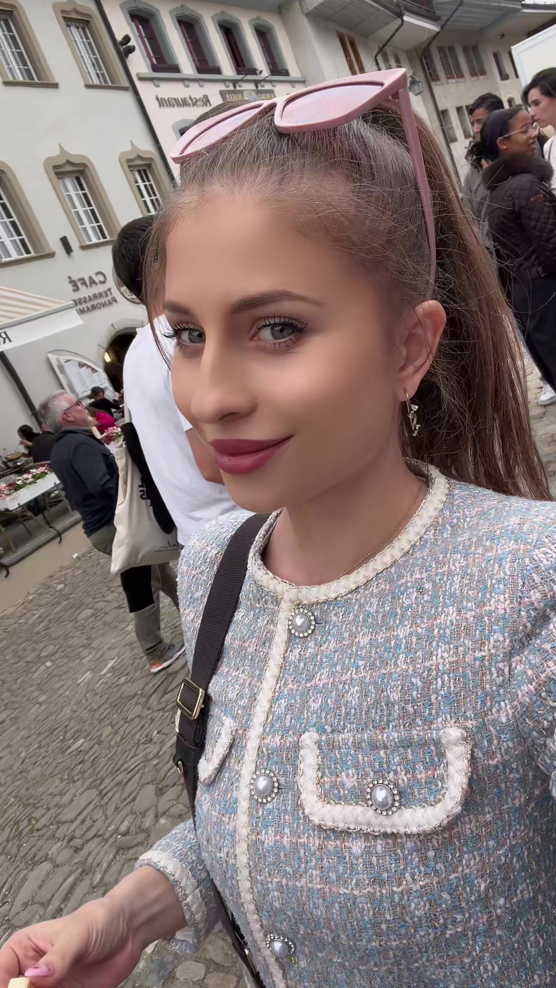 @Violetta Rai