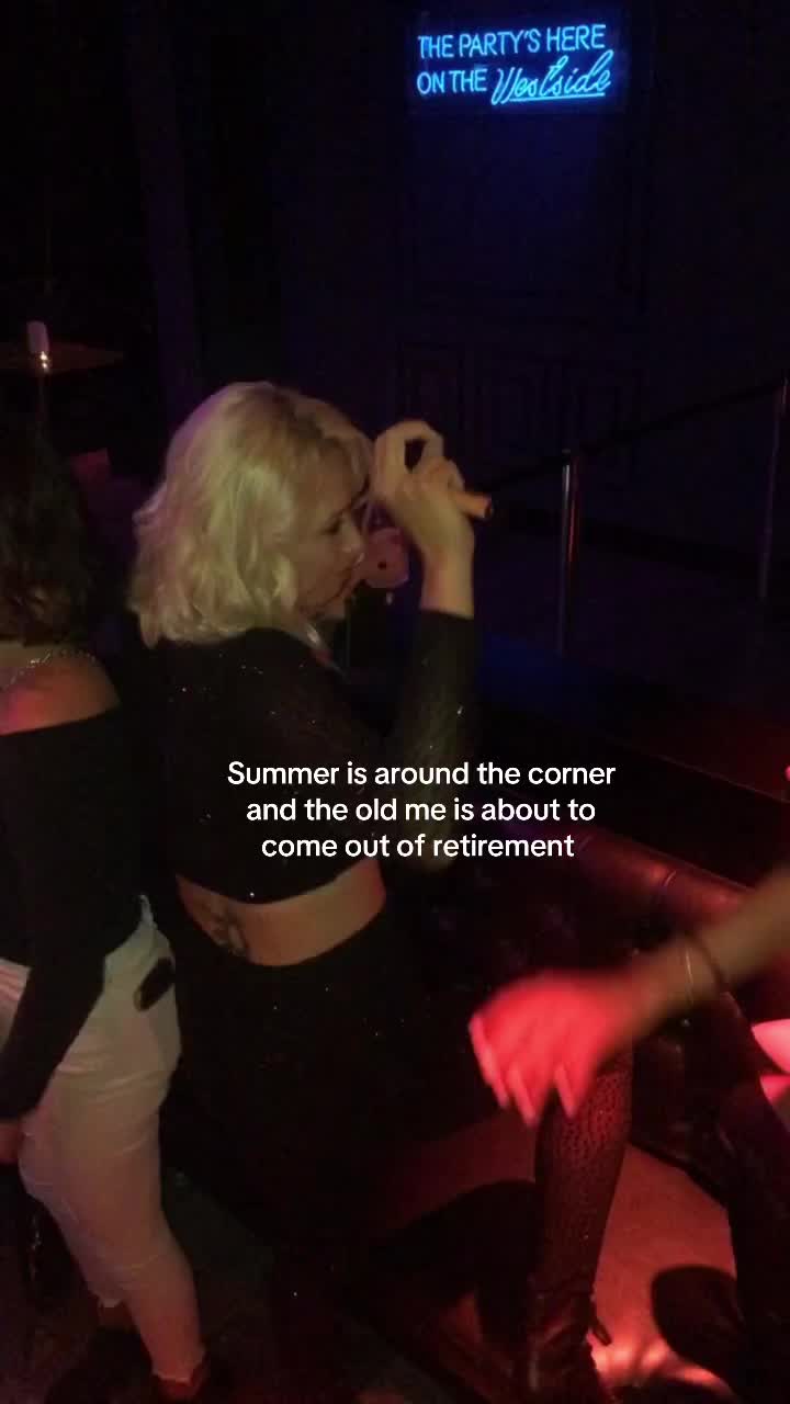 @♛