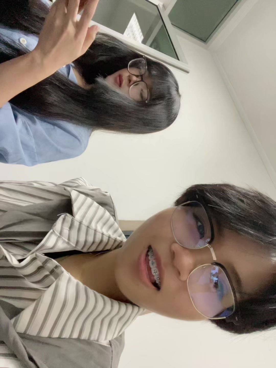 @นินิว