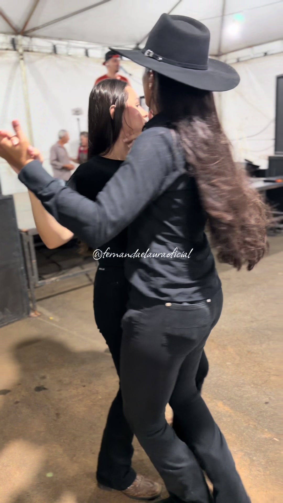 @Laura Machado Oficial