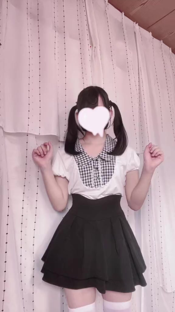 @まにゃ